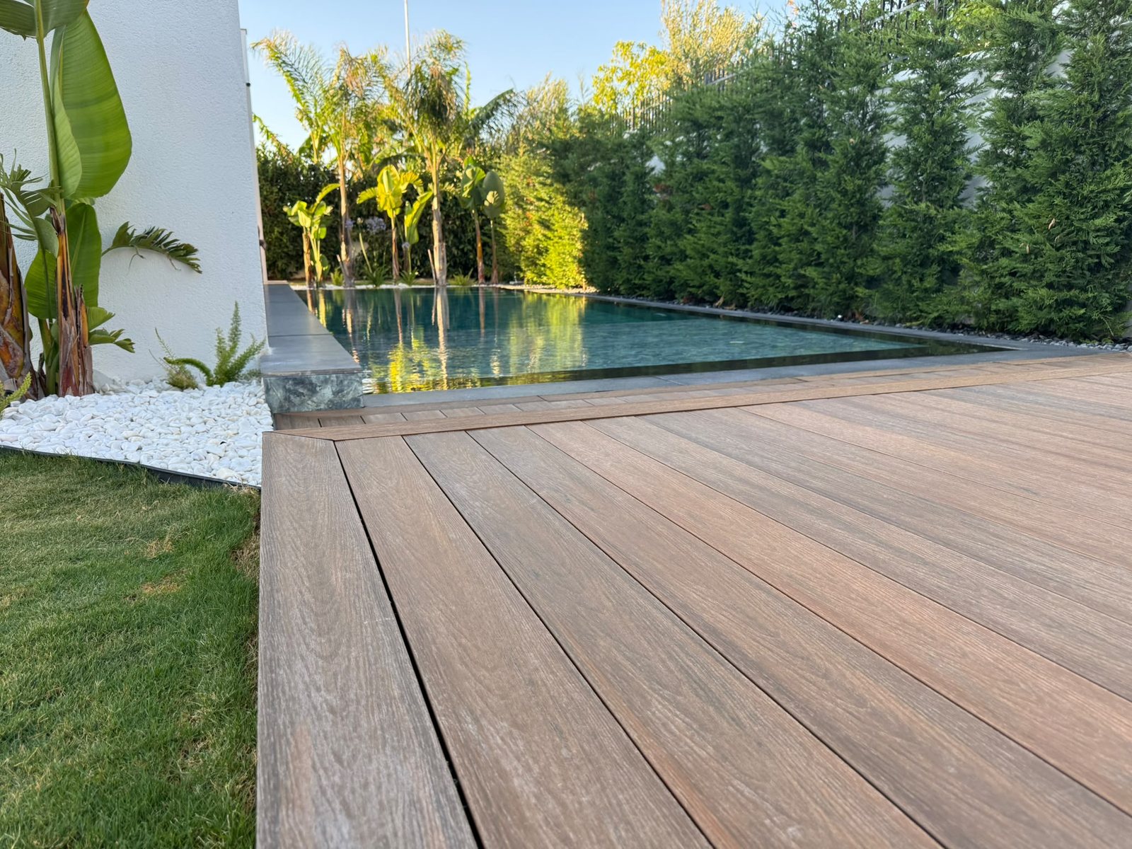 Poolside terrace finished with DURO 3.0 composite decking